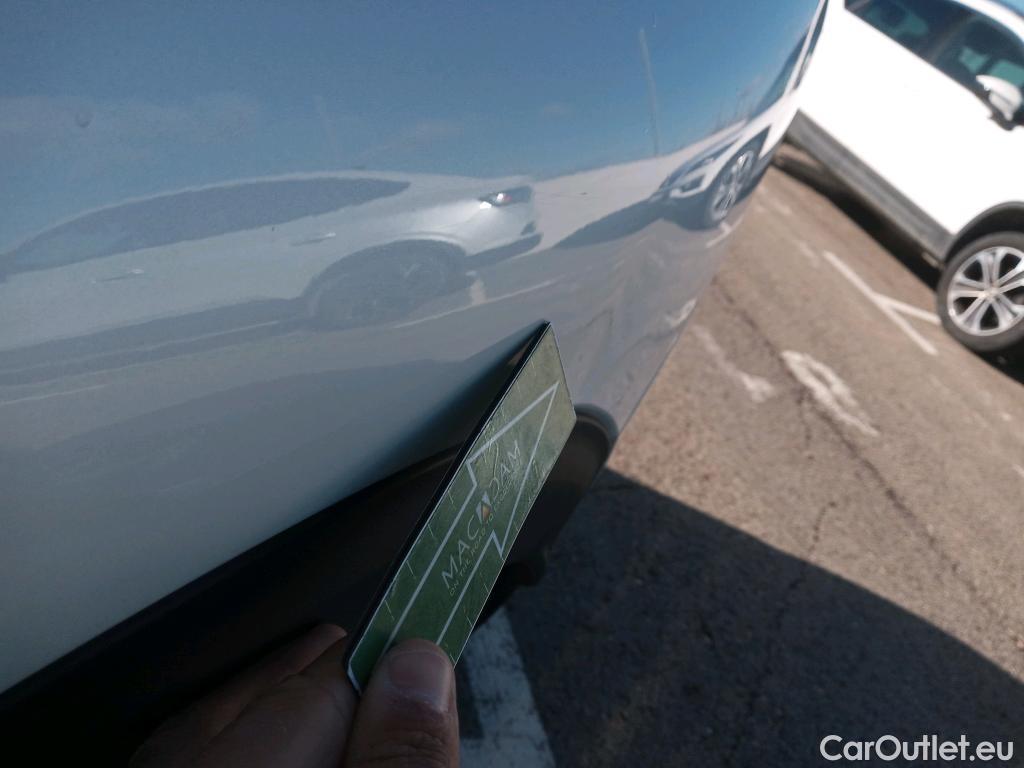  Peugeot  3008 PEUGEOT  / 2016 / 5P / todoterreno 1.5 BlueHDi 96kW S&S GT Line EAT8 #5