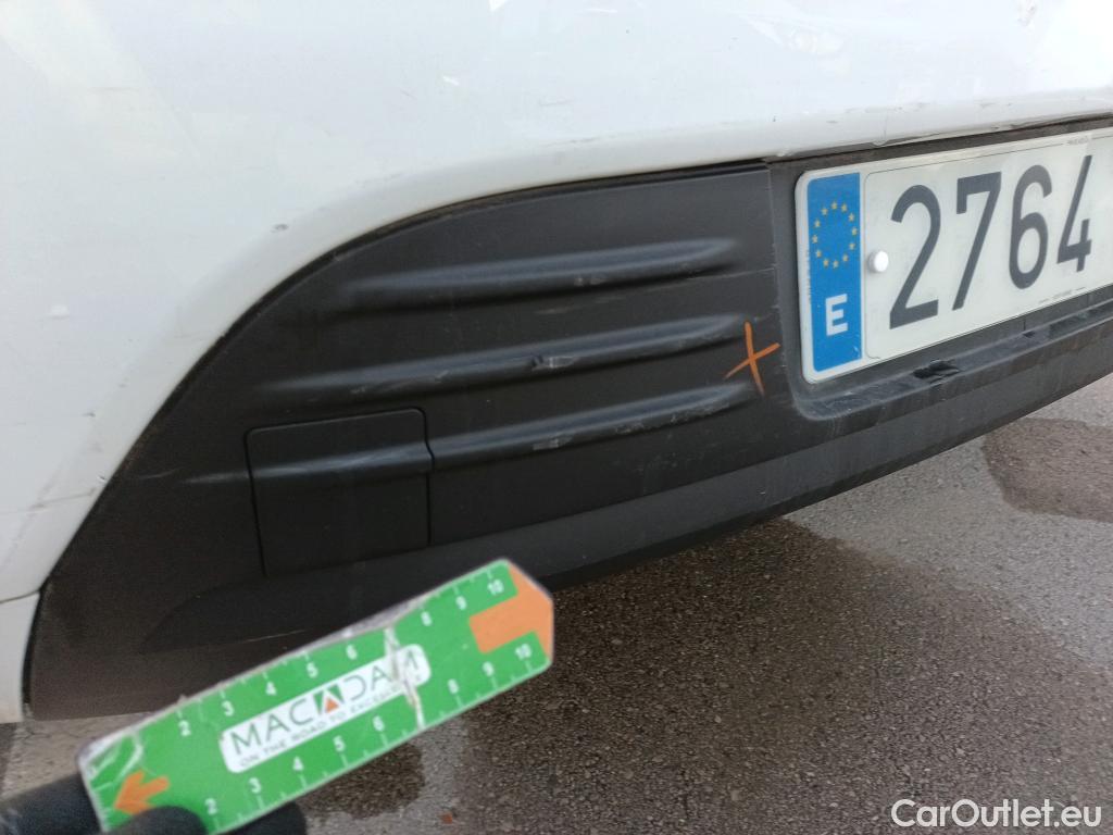  Renault  Clio RENAULT  / 2016 / 5P / berlina con portón Business dCi 55kW (75CV) -18 #24