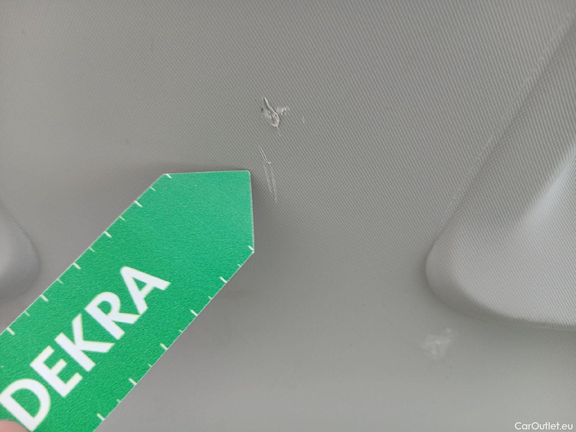  Renault  Zoe RENAULT  / 2013 / 5P / berlina con portón Limited 40 R110 -18 #14