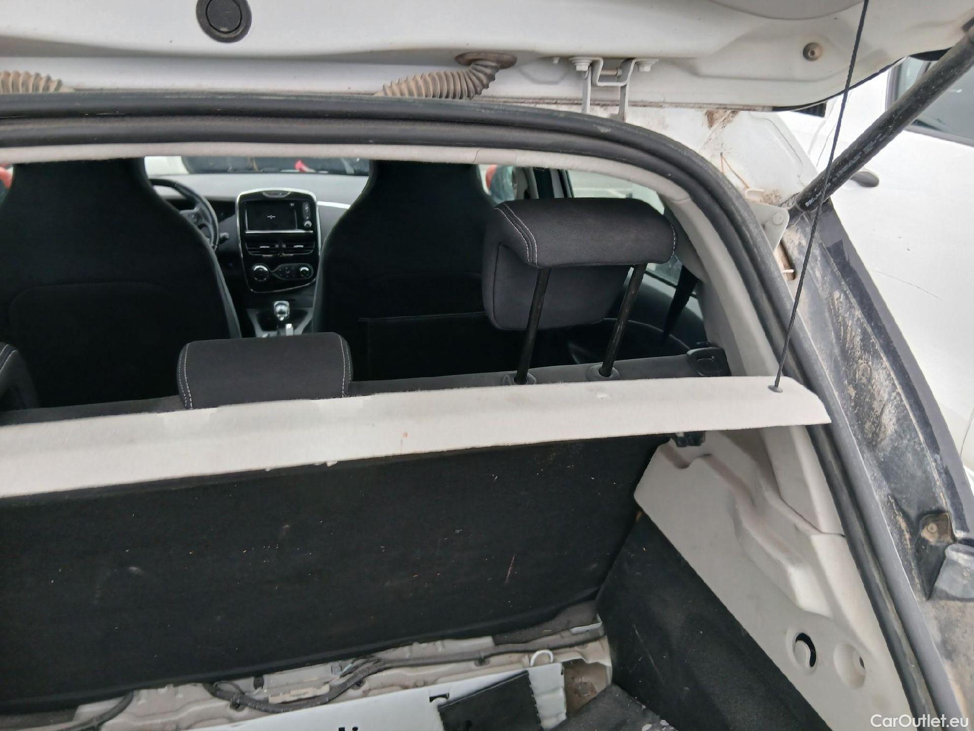  Renault  Zoe RENAULT  / 2013 / 5P / berlina con portón Limited 40 R110 -18 #13