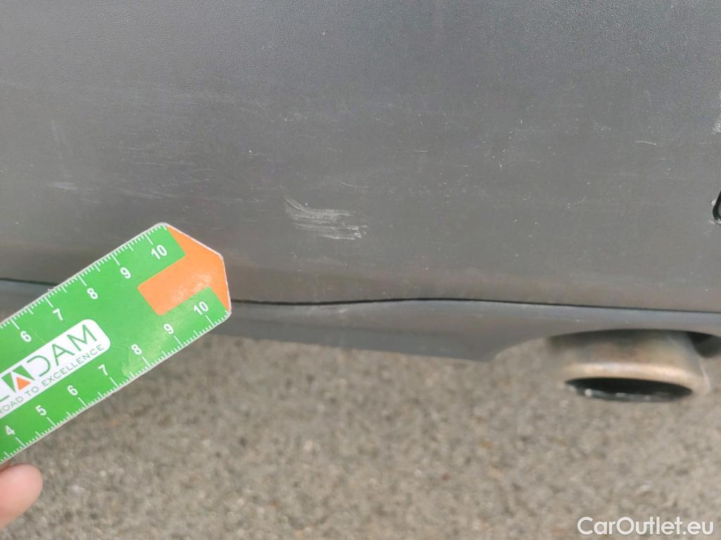  Peugeot  2008 PEUGEOT  / 2019 / 5P / todoterreno Active Pack BlueHDI 81kW (110CV) #25