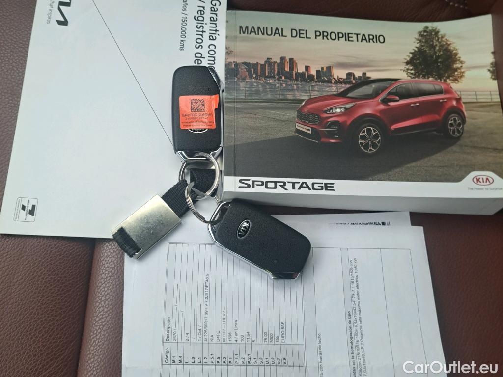  KIA  Sportage KIA  / 2018 / 5P / todoterreno 1.6 MHEV GT Line Essential 136CV DCT 4X2 #15