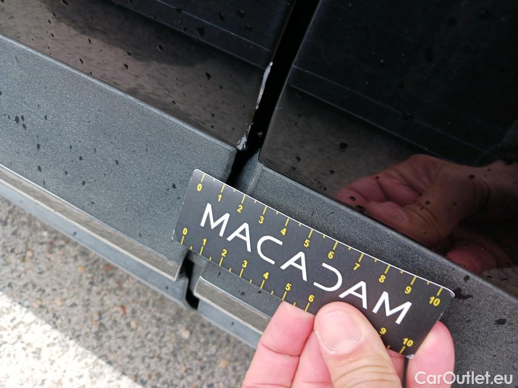  Renault  Kadjar RENAULT  / 2019 / 5P / crossover Zen GPF TCe 103kW (140CV) EDC (AC) #31