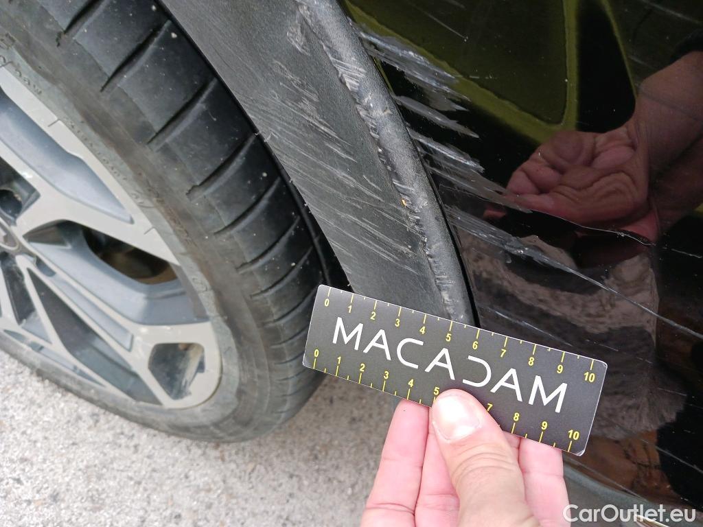  Renault  Kadjar RENAULT  / 2019 / 5P / crossover Zen GPF TCe 103kW (140CV) EDC (AC) #25