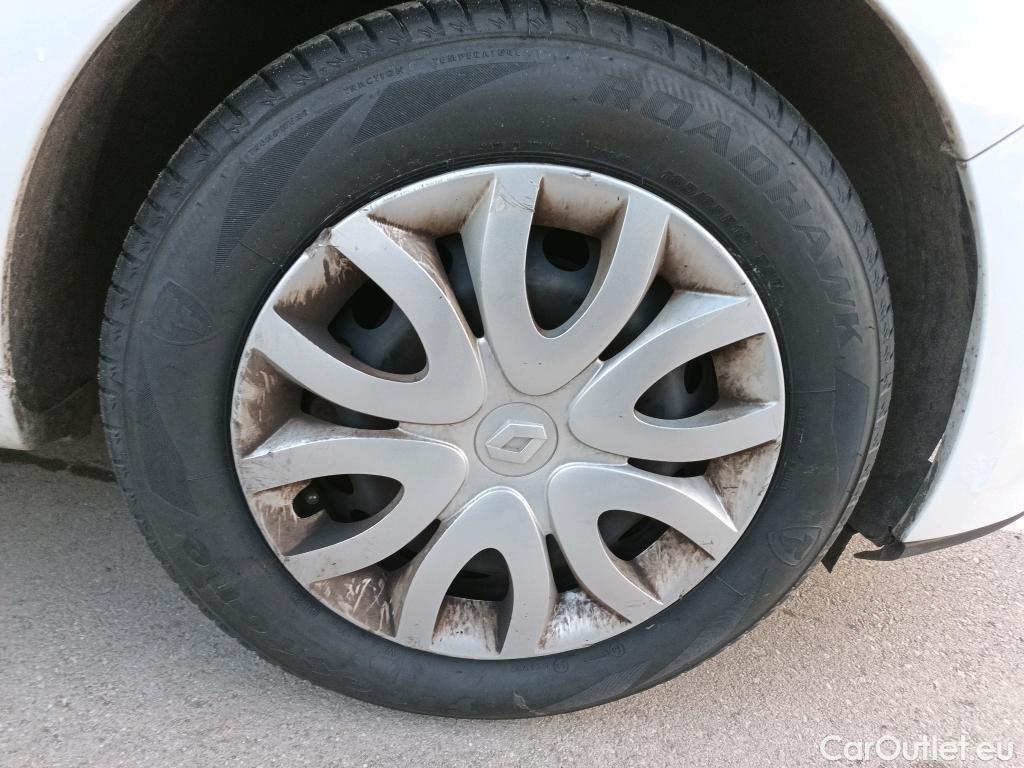  Renault  Clio RENAULT  / 2016 / 5P / berlina con portón Business dCi 55kW (75CV) -18 #18