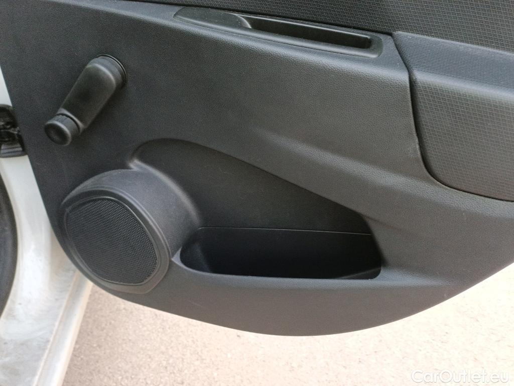  Renault  Clio RENAULT  / 2016 / 5P / berlina con portón Business dCi 55kW (75CV) -18 #27