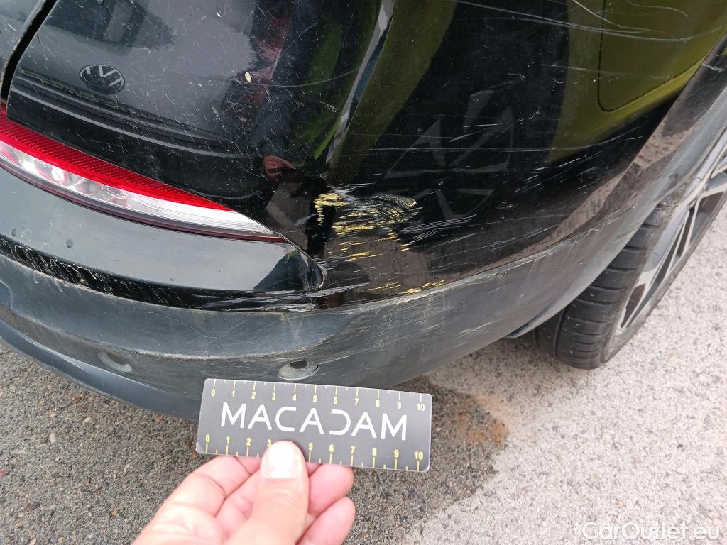  Renault  Kadjar RENAULT  / 2019 / 5P / crossover Zen GPF TCe 103kW (140CV) EDC (AC) #14