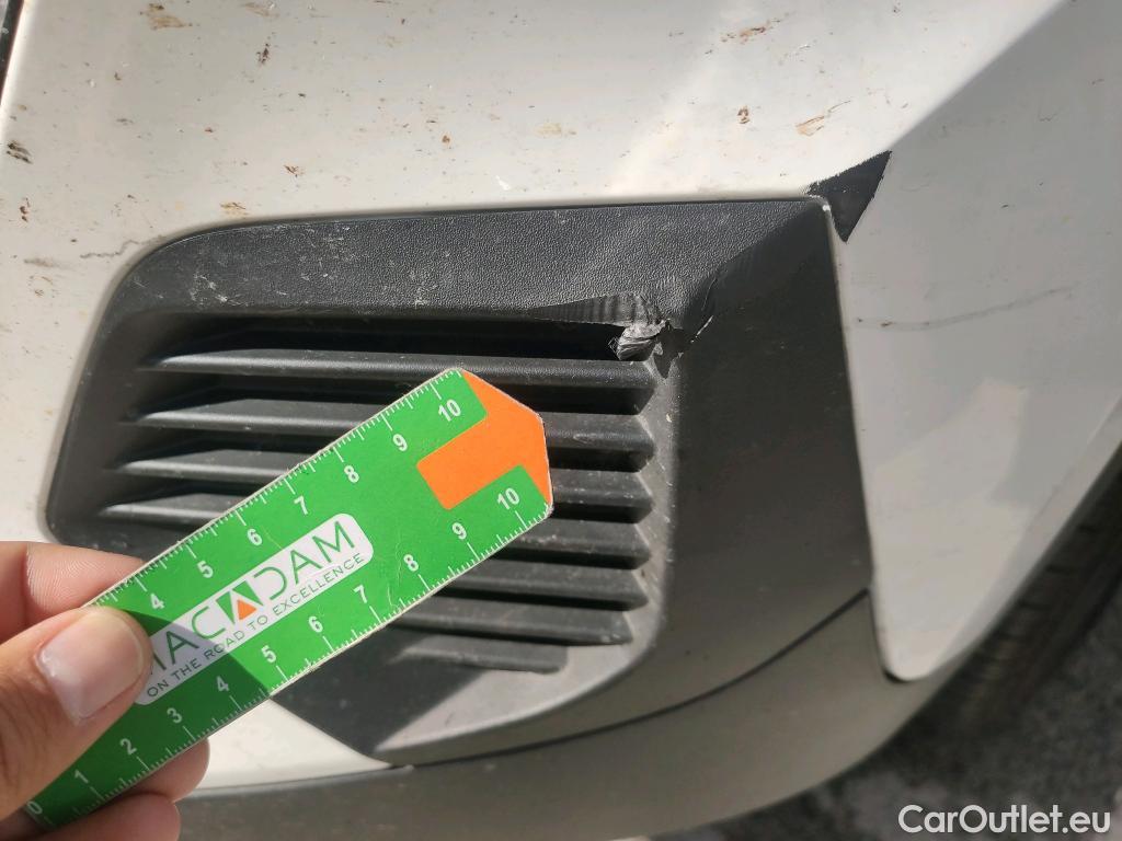  Peugeot  2008 PEUGEOT  / 2019 / 5P / todoterreno Active Pack BlueHDI 81kW (110CV) #23