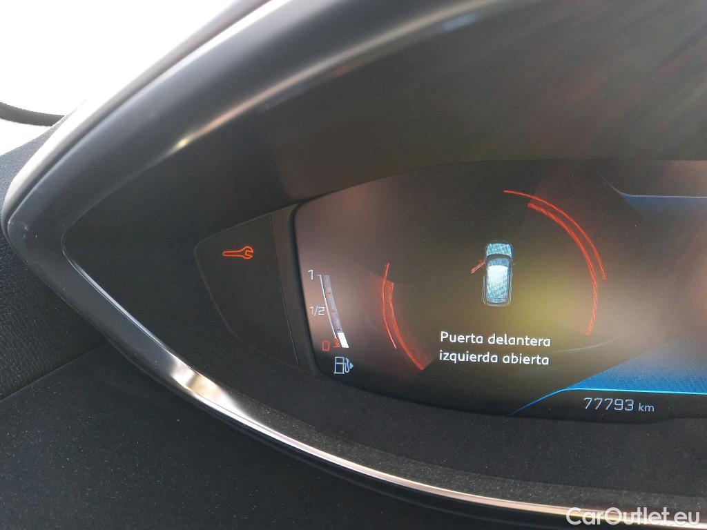  Peugeot  3008 PEUGEOT  / 2016 / 5P / todoterreno 1.5 BlueHDi 96kW S&S GT Line EAT8 #24