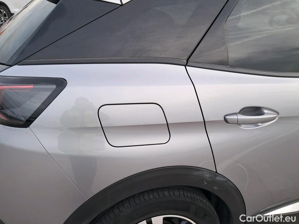  Peugeot  3008 PEUGEOT  Hybrid / 2020 / 5P / todoterreno 225 e-EAT8 Allure Pack #13