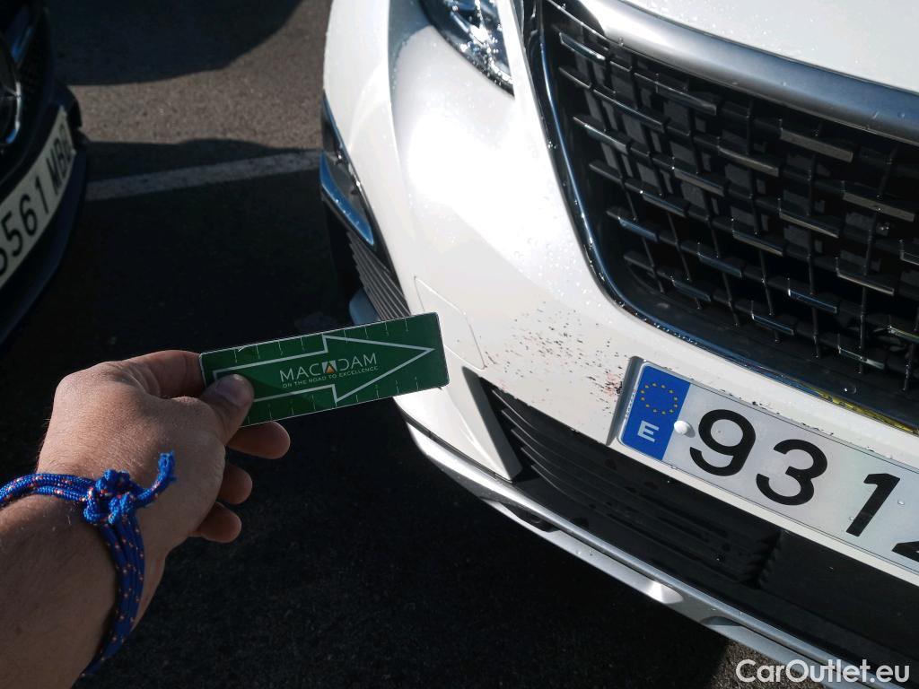  Peugeot  3008 PEUGEOT  / 2016 / 5P / todoterreno 1.5 BlueHDi 96kW S&S GT Line EAT8 #16