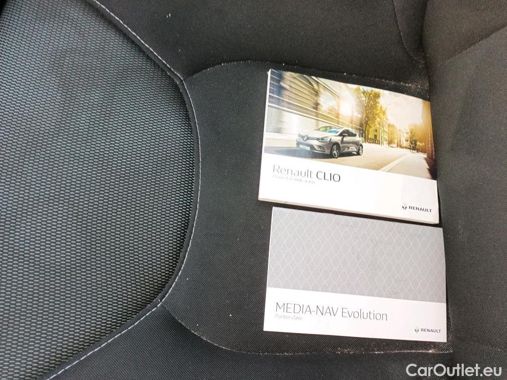  Renault  Clio RENAULT  / 2016 / 5P / berlina con portón Business dCi 55kW (75CV) -18 #7