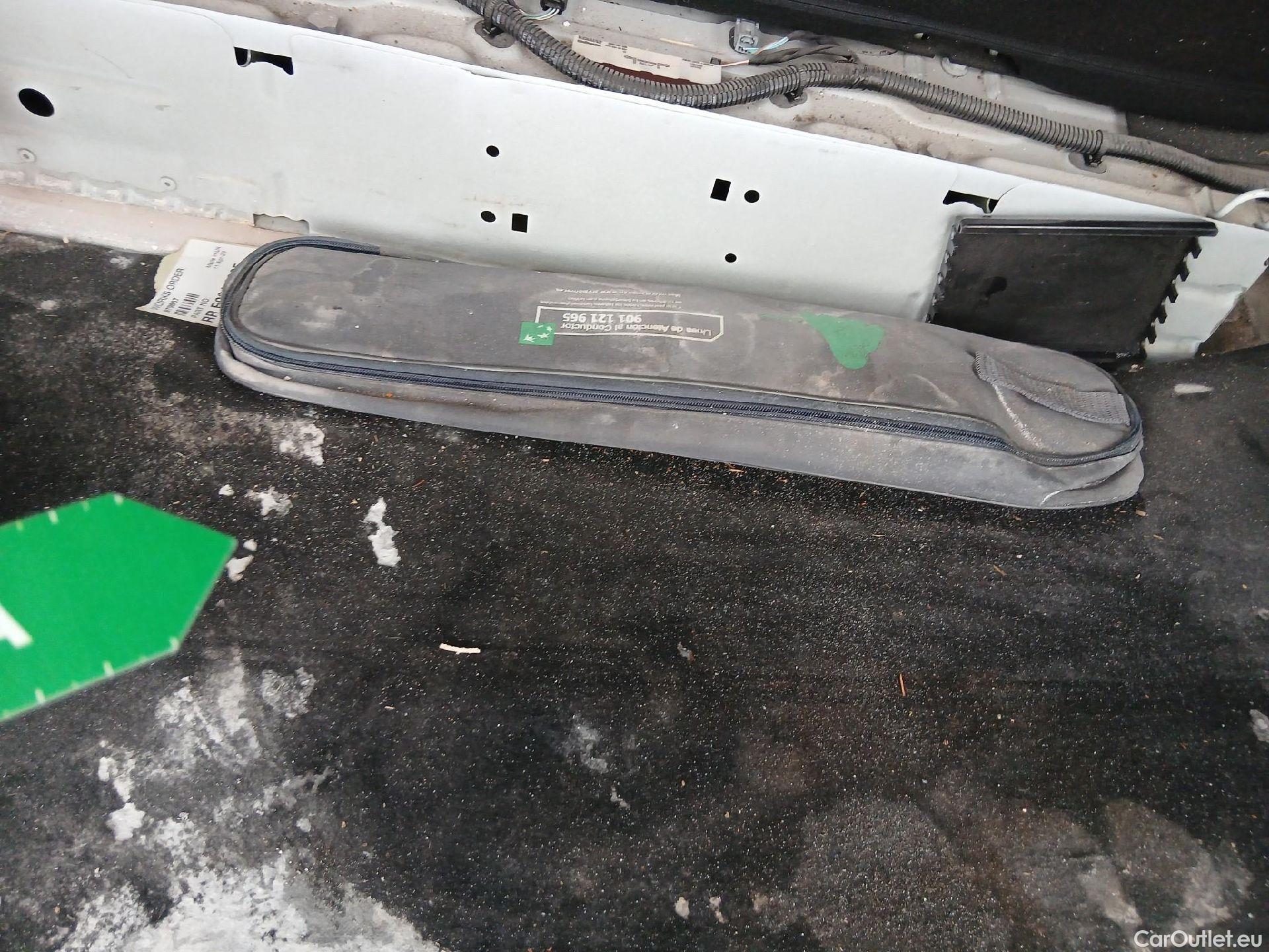  Renault  Zoe RENAULT  / 2013 / 5P / berlina con portón Limited 40 R110 -18 #9