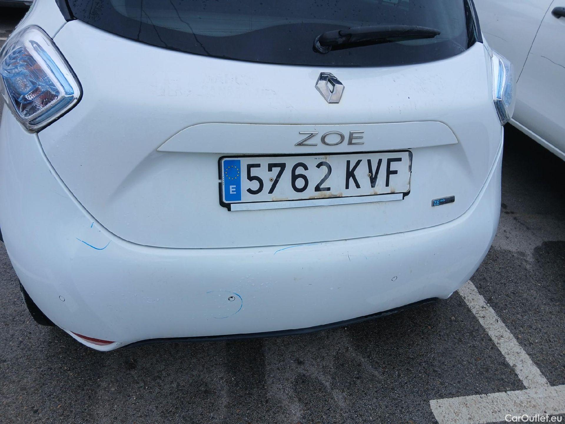  Renault  Zoe RENAULT  / 2013 / 5P / berlina con portón Limited 40 R110 -18 #31