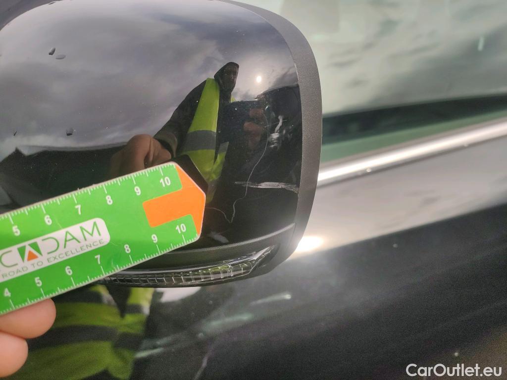  Renault  Kadjar RENAULT  / 2019 / 5P / crossover Intens Blue dCi 85kW (115CV) #33