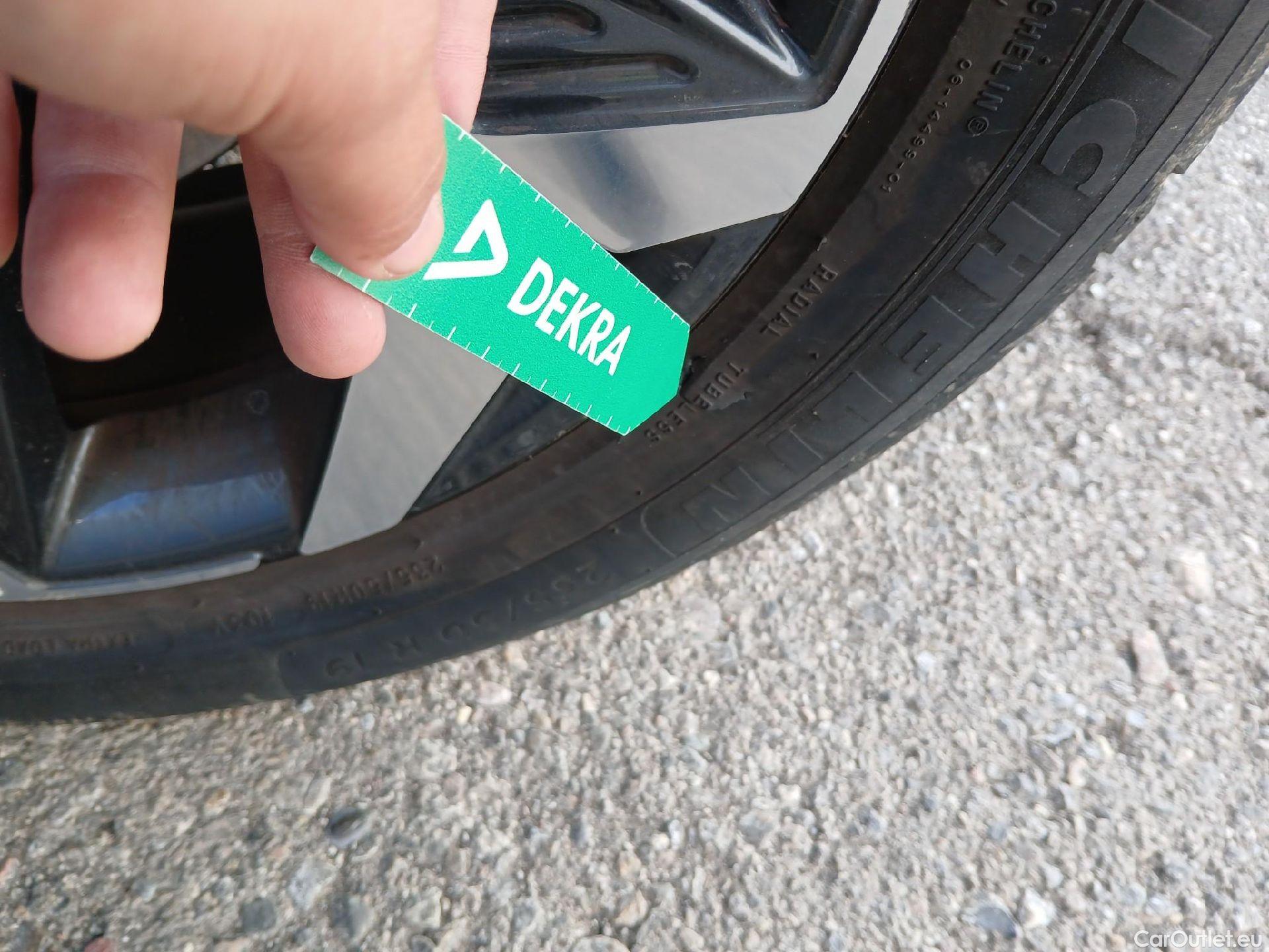  Hyundai  Tucson HYUNDAI  / 2020 / 5P / todoterreno 1.6 TGDI PHEV 195kW Style Auto 4x4 #34