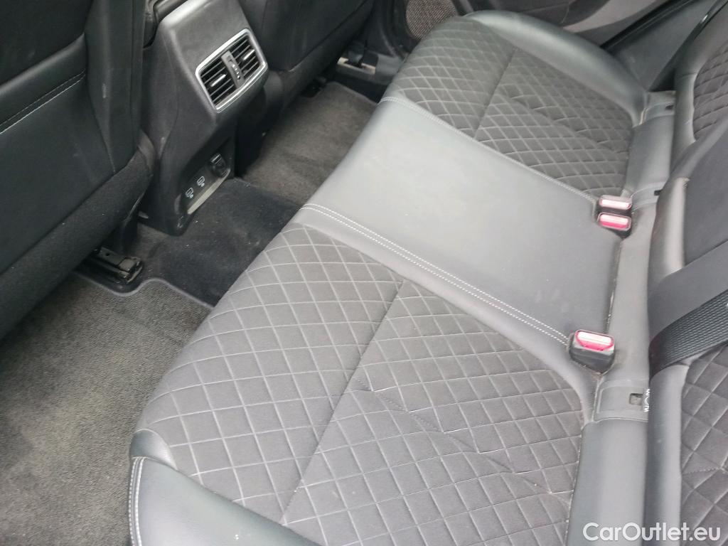  Renault  Kadjar RENAULT  / 2019 / 5P / crossover Zen GPF TCe 103kW (140CV) EDC (AC) #8