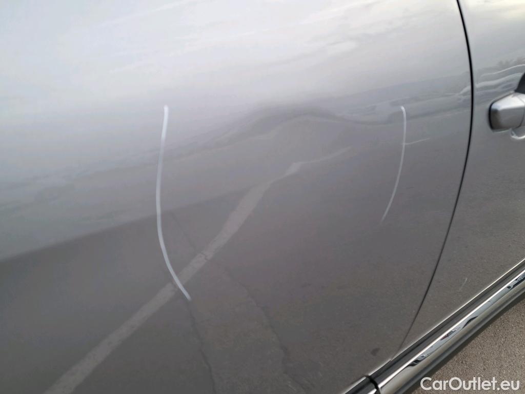  Peugeot  3008 PEUGEOT  Hybrid / 2020 / 5P / todoterreno 225 e-EAT8 Allure Pack #8