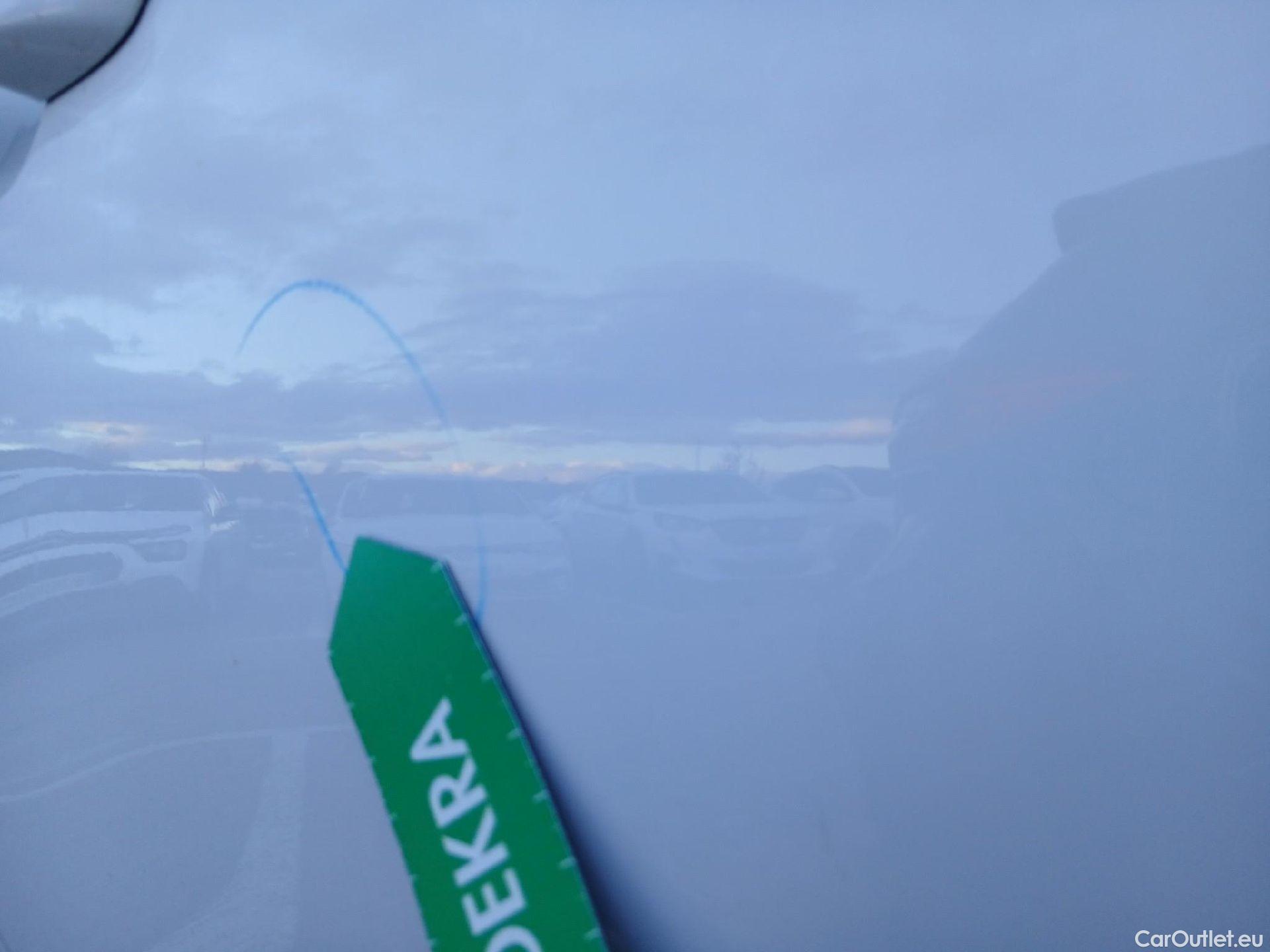  Volkswagen  Polo VOLKSWAGEN  / 2021 / 5P / berlina con portón Life 1.0 TSI 70kW (95CV) #32