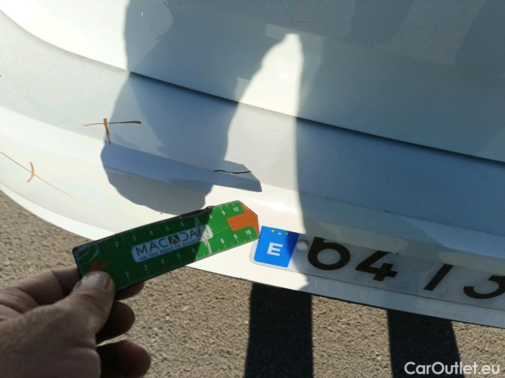  Volkswagen  Golf  VOLKSWAGEN / 2016 / 5P / berlina con portón Last Edition 1.5 TSI EVO 96kW (130CV) (CX) #14