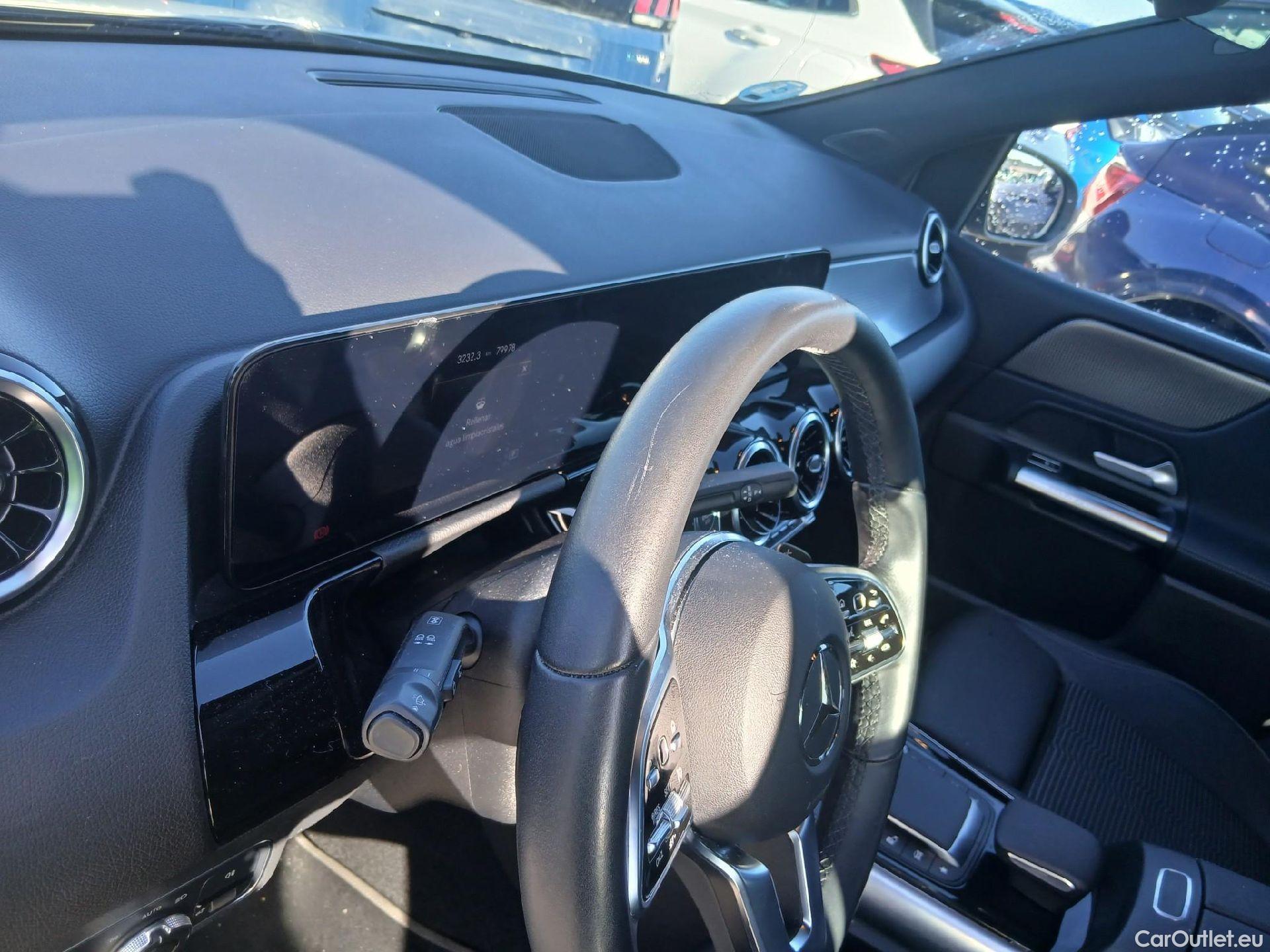  Mercedes  B-Klasse MERCEDES-BENZ Clase B / 2019 / 5P / monovolumen compacto B 180 d #12