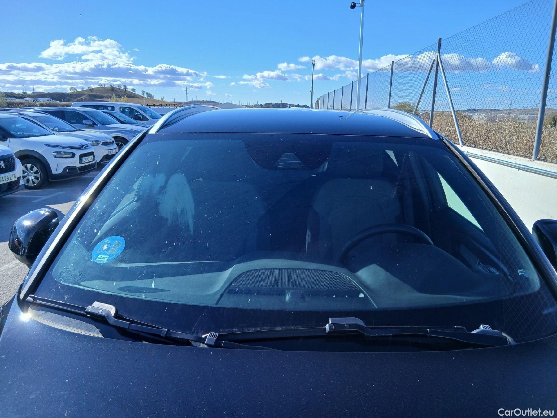  Volvo  XC 40 VOLVO XC40 / 2021 / 5P / todoterreno 1.5 T4 Recharge PHEV Core Auto #1