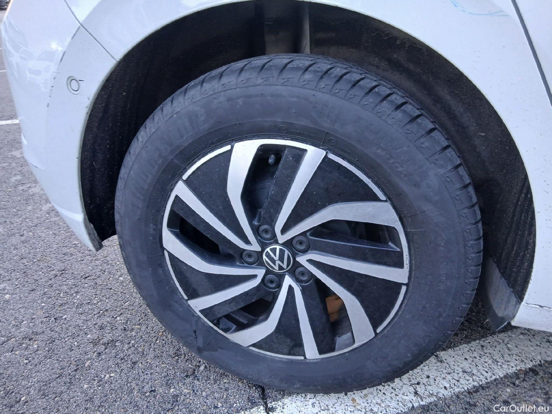  Volkswagen  Polo VOLKSWAGEN  / 2021 / 5P / berlina con portón Life 1.0 TSI 70kW (95CV) #31