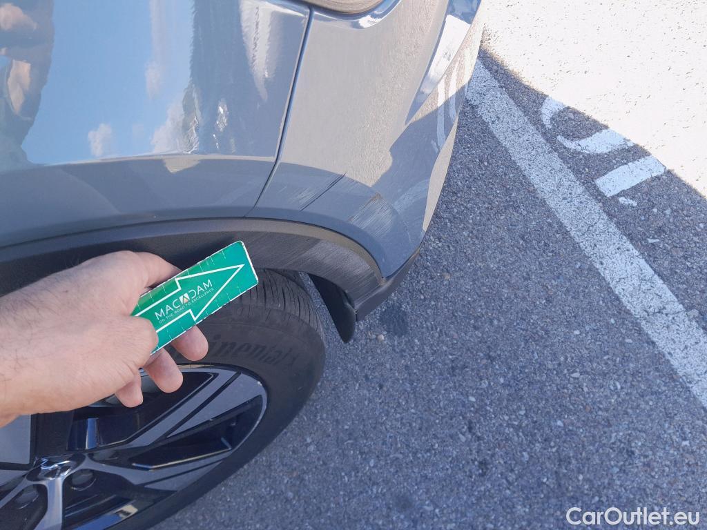  Volvo  XC 40 VOLVO XC40 / 2017 / 5P / todoterreno 1.5 T5 Twin Recharge R-Design Auto #27