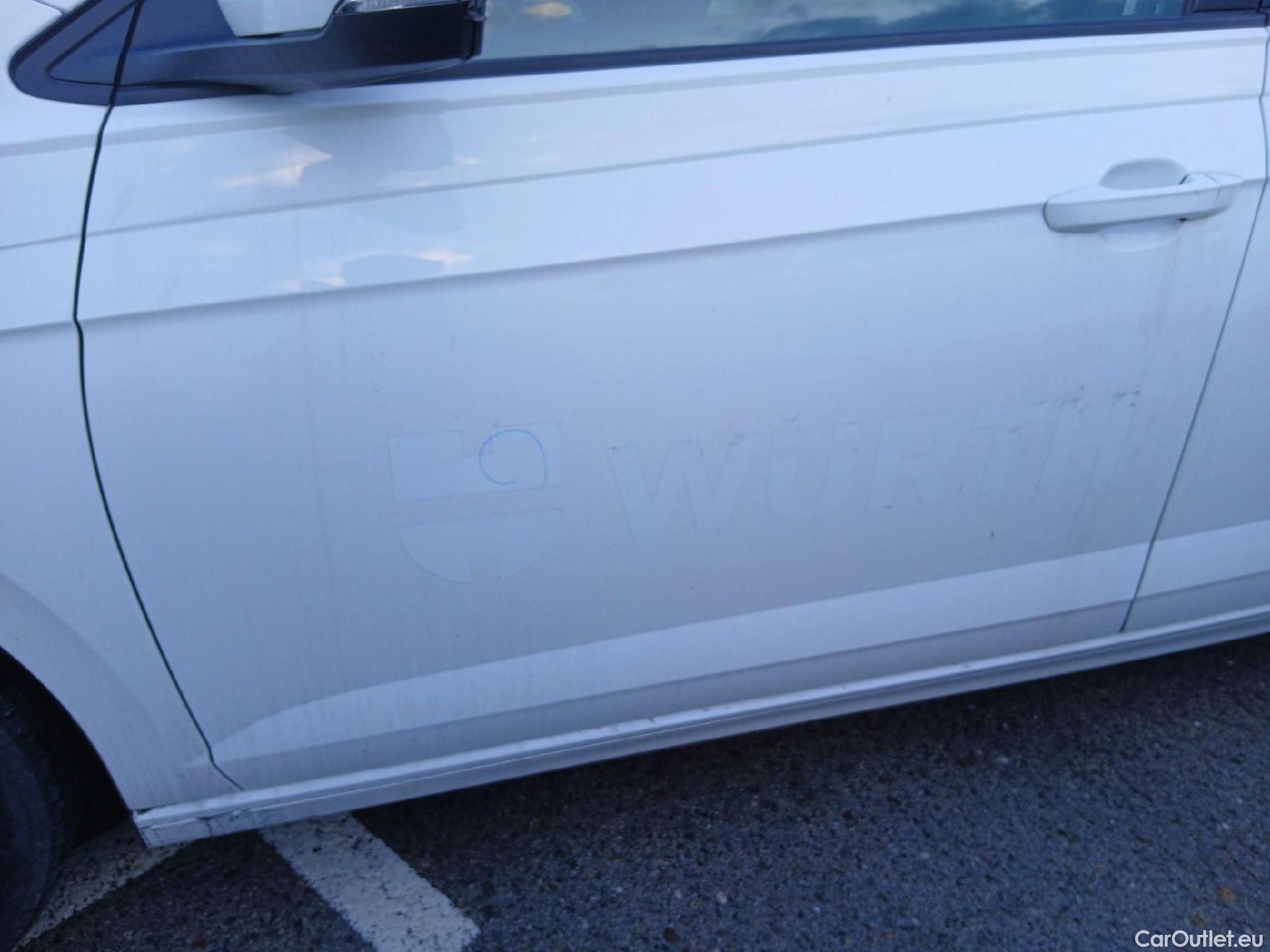  Volkswagen  Polo VOLKSWAGEN  / 2021 / 5P / berlina con portón Life 1.0 TSI 70kW (95CV) #6