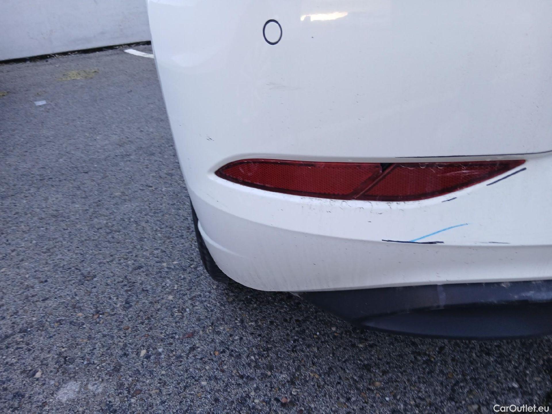  Volkswagen  Polo VOLKSWAGEN  / 2021 / 5P / berlina con portón Life 1.0 TSI 70kW (95CV) #18