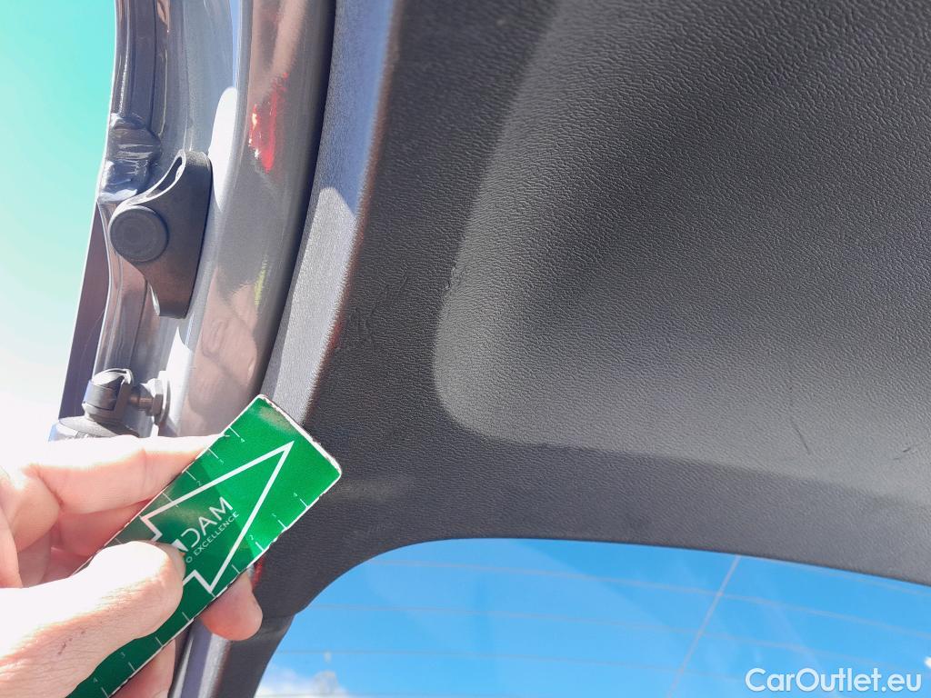  Volvo  XC 40 VOLVO XC40 / 2017 / 5P / todoterreno 1.5 T5 Twin Recharge R-Design Auto #17