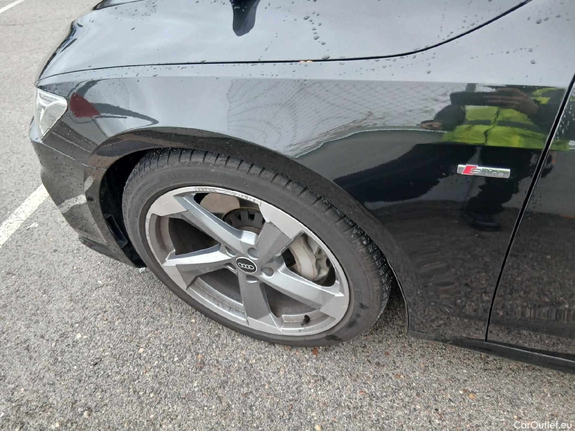  Audi  A7 Sportback AUDI A7 / 2017 / 5P / berlina con portón Sportback 50 TFSIe 220KW quattro S tron #9