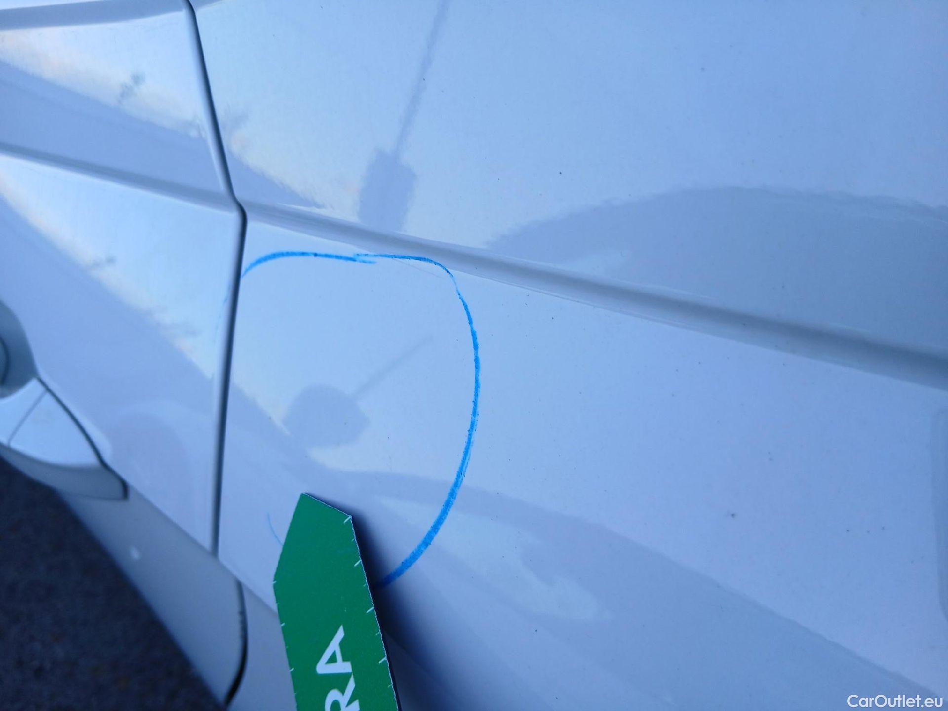  Volkswagen  Polo VOLKSWAGEN  / 2021 / 5P / berlina con portón Life 1.0 TSI 70kW (95CV) #14