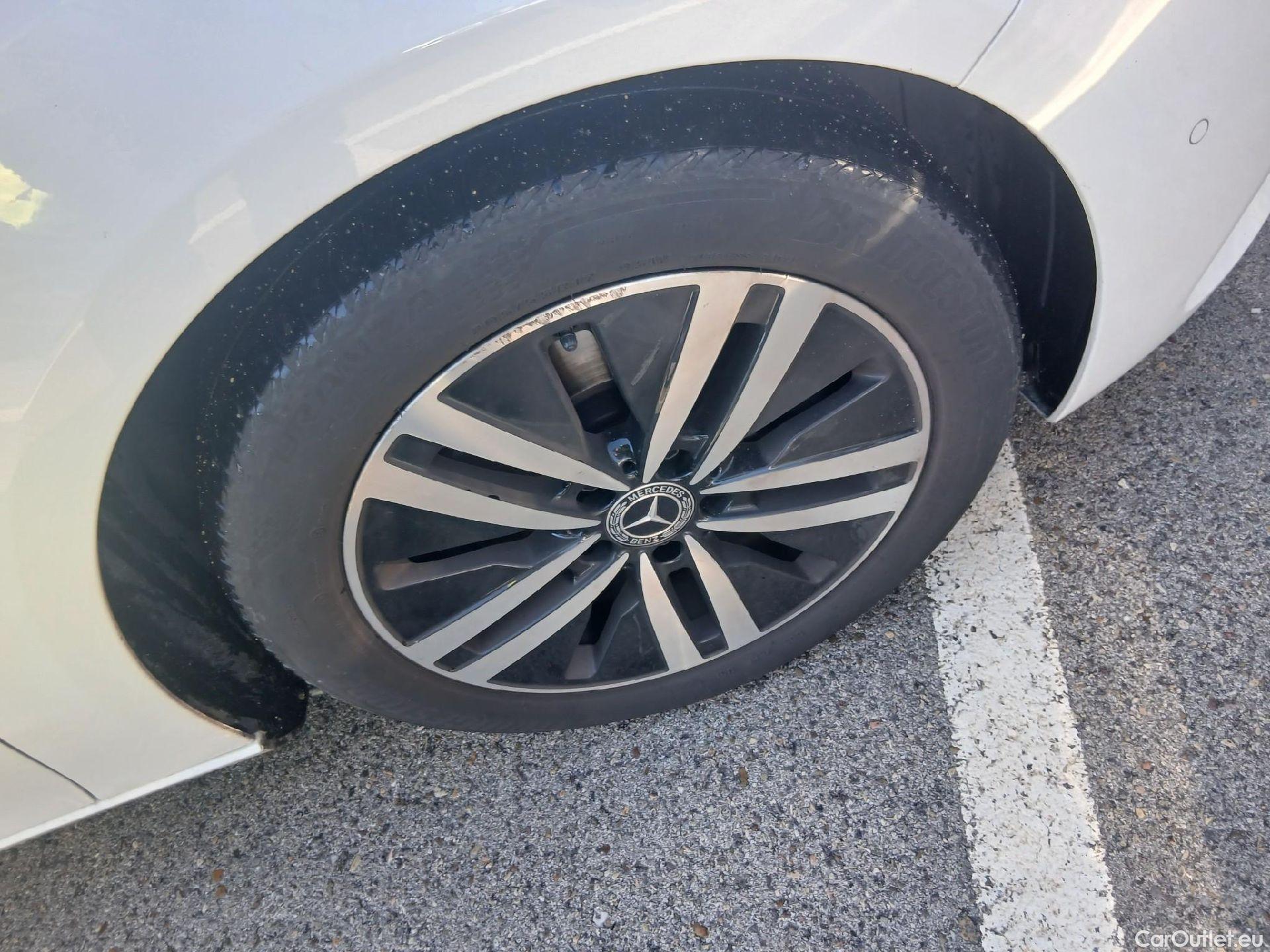  Mercedes  B-Klasse MERCEDES-BENZ Clase B / 2019 / 5P / monovolumen compacto B 180 d #7