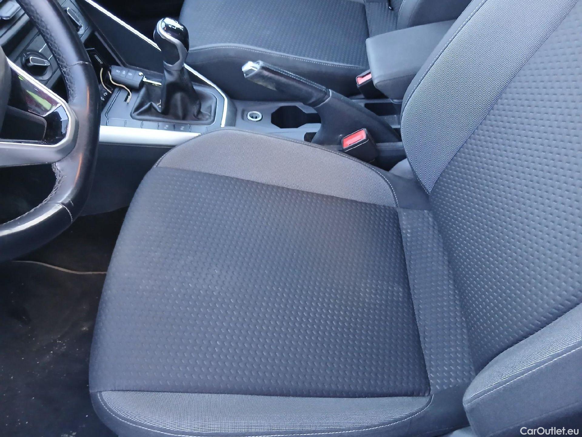  Volkswagen  Polo VOLKSWAGEN  / 2021 / 5P / berlina con portón Life 1.0 TSI 70kW (95CV) #9