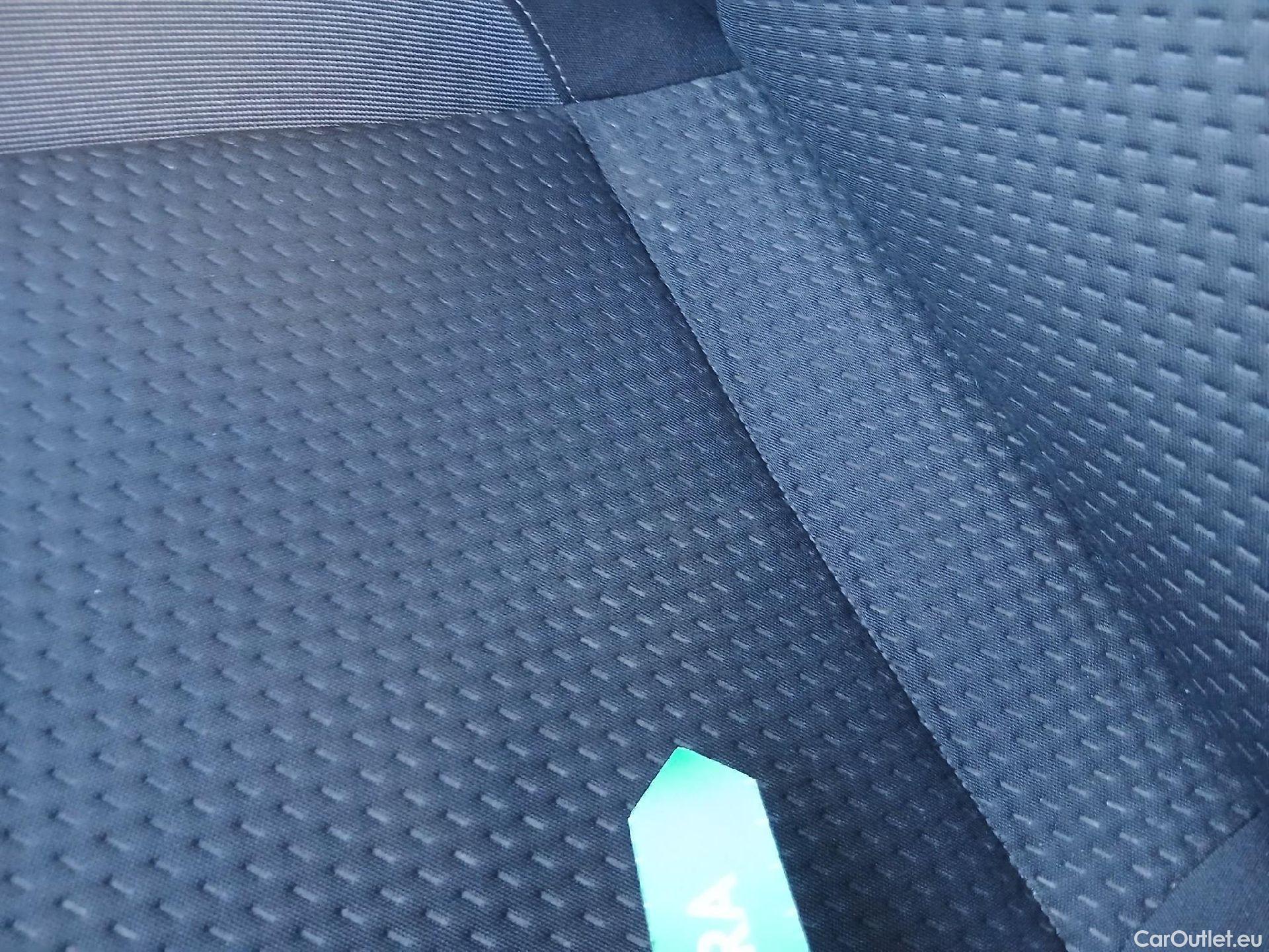  Volkswagen  Polo VOLKSWAGEN  / 2021 / 5P / berlina con portón Life 1.0 TSI 70kW (95CV) #10