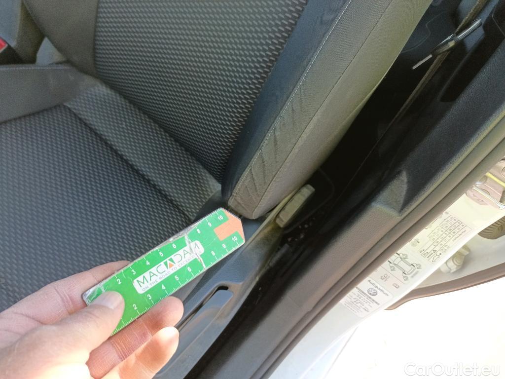  Volkswagen  Golf  VOLKSWAGEN / 2016 / 5P / berlina con portón Last Edition 1.5 TSI EVO 96kW (130CV) (CX) #5