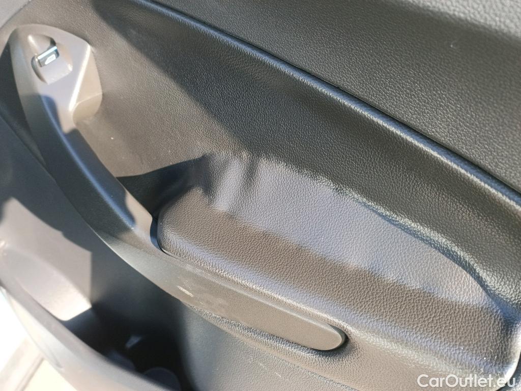  Ford  Kuga FORD  / 2016 / 5P / todoterreno 1.5 EcoBoost 88kW 4x2 Trend+ (CX) #6