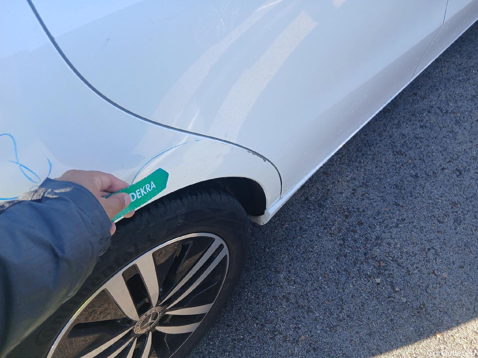  Mercedes  B-Klasse MERCEDES-BENZ Clase B / 2019 / 5P / monovolumen compacto B 180 d #23