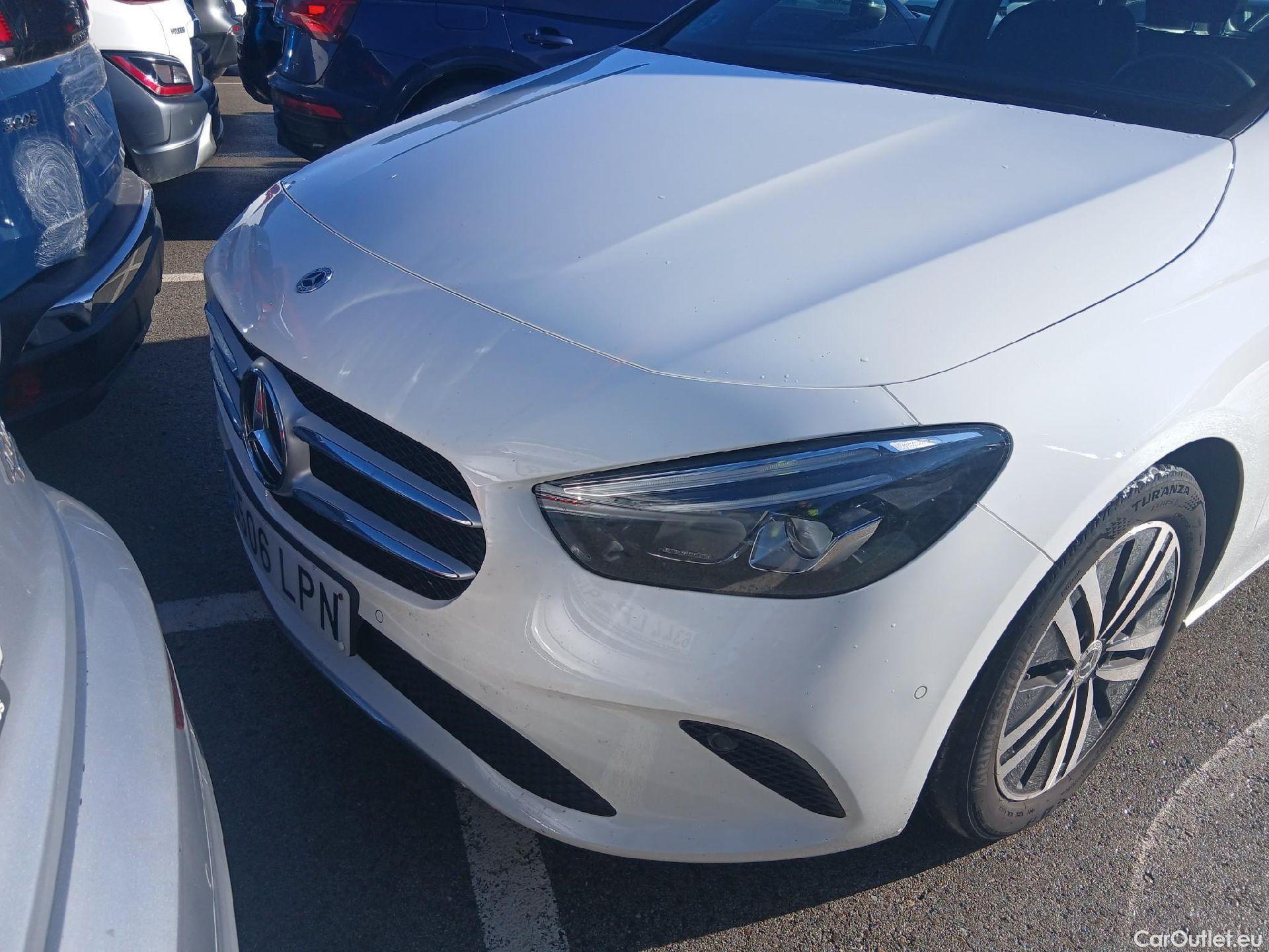  Mercedes  B-Klasse MERCEDES-BENZ Clase B / 2019 / 5P / monovolumen compacto B 180 d #14