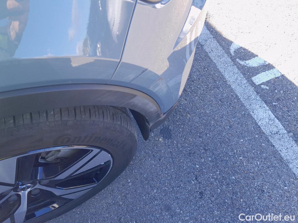  Volvo  XC 40 VOLVO XC40 / 2017 / 5P / todoterreno 1.5 T5 Twin Recharge R-Design Auto #26