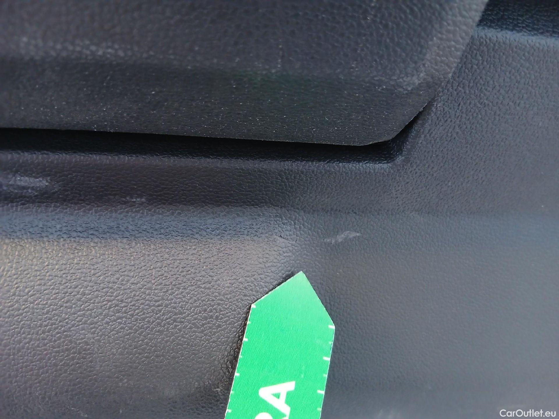  Volkswagen  Polo VOLKSWAGEN  / 2021 / 5P / berlina con portón Life 1.0 TSI 70kW (95CV) #23