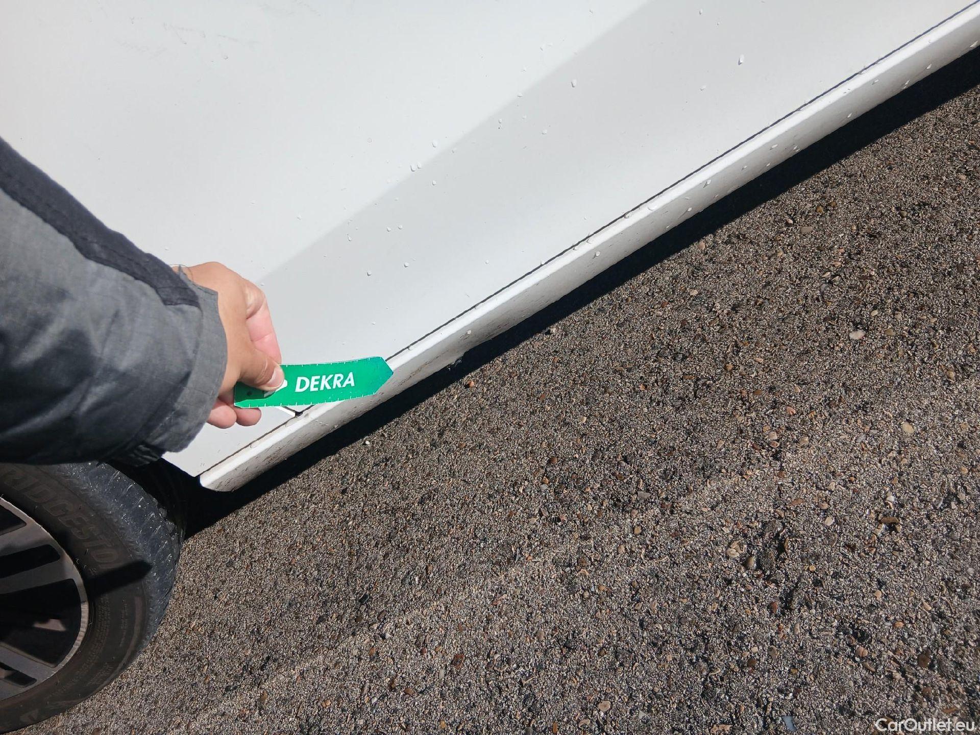  Mercedes  B-Klasse MERCEDES-BENZ Clase B / 2019 / 5P / monovolumen compacto B 180 d #26