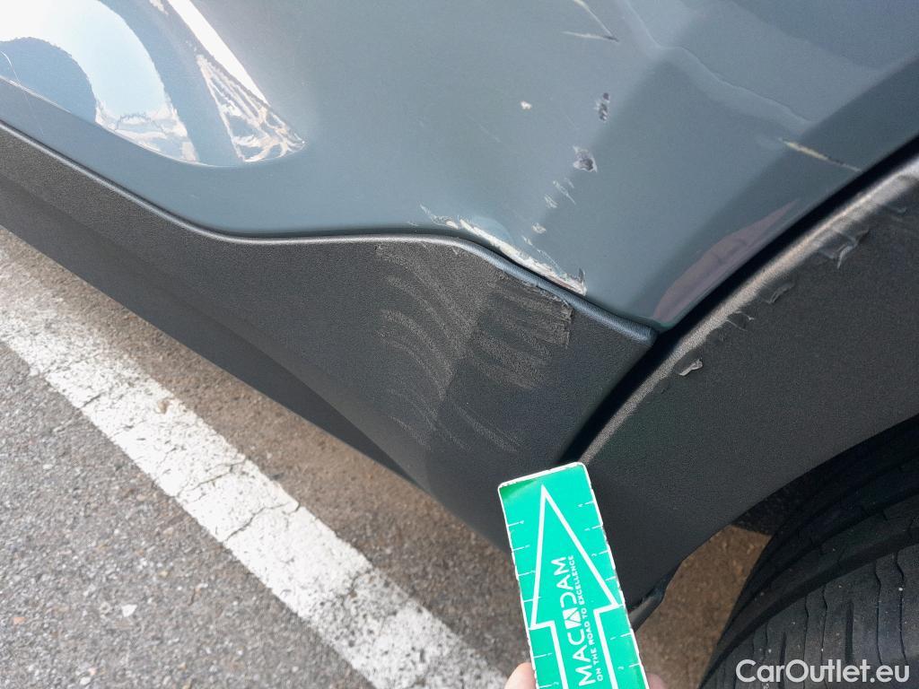  Volvo  XC 40 VOLVO XC40 / 2017 / 5P / todoterreno 1.5 T5 Twin Recharge R-Design Auto #23