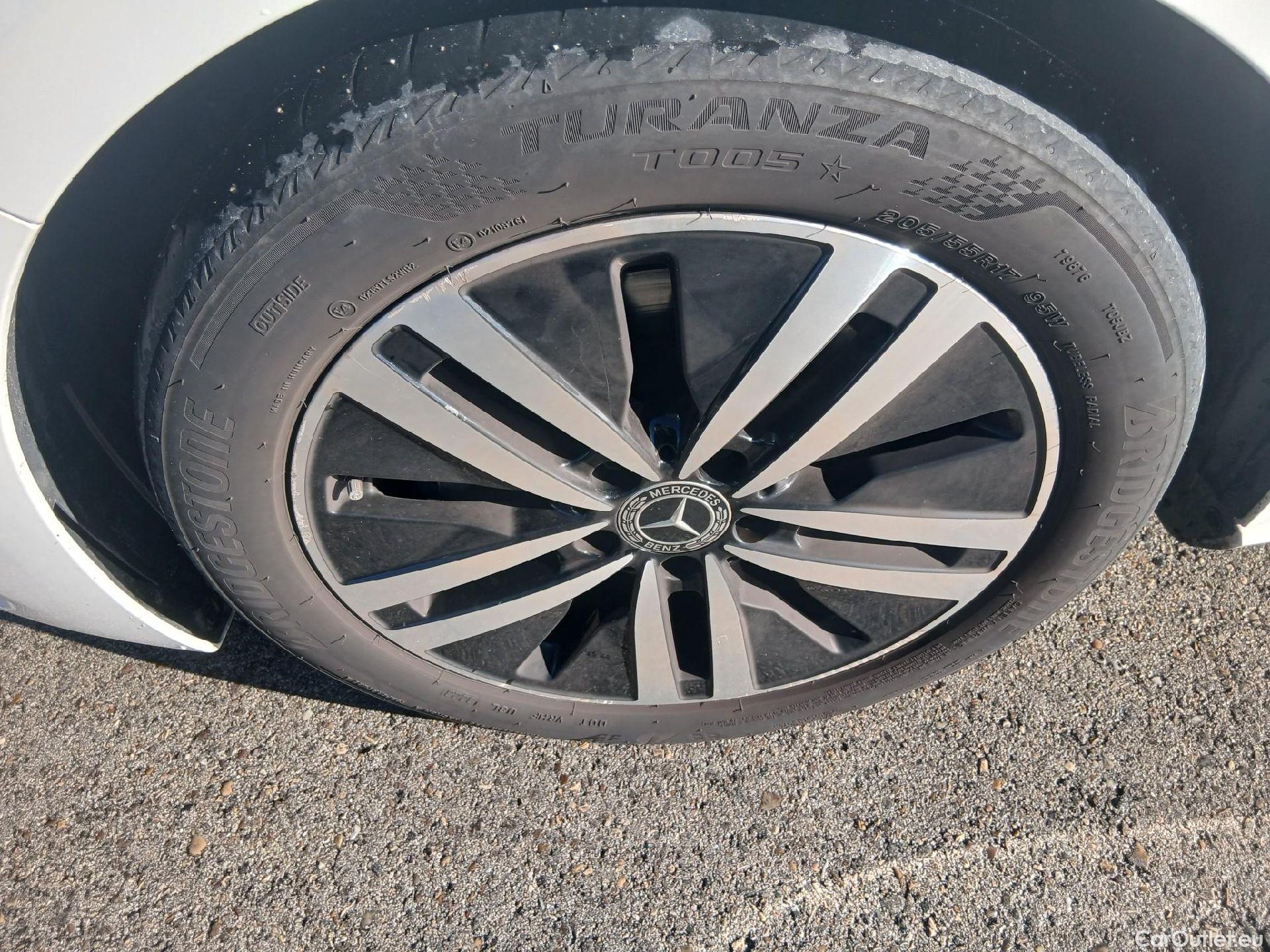  Mercedes  B-Klasse MERCEDES-BENZ Clase B / 2019 / 5P / monovolumen compacto B 180 d #18