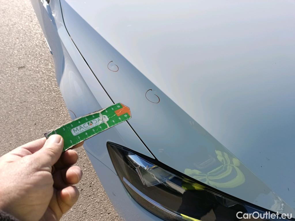  Volkswagen  Golf  VOLKSWAGEN / 2016 / 5P / berlina con portón Last Edition 1.5 TSI EVO 96kW (130CV) (CX) #3