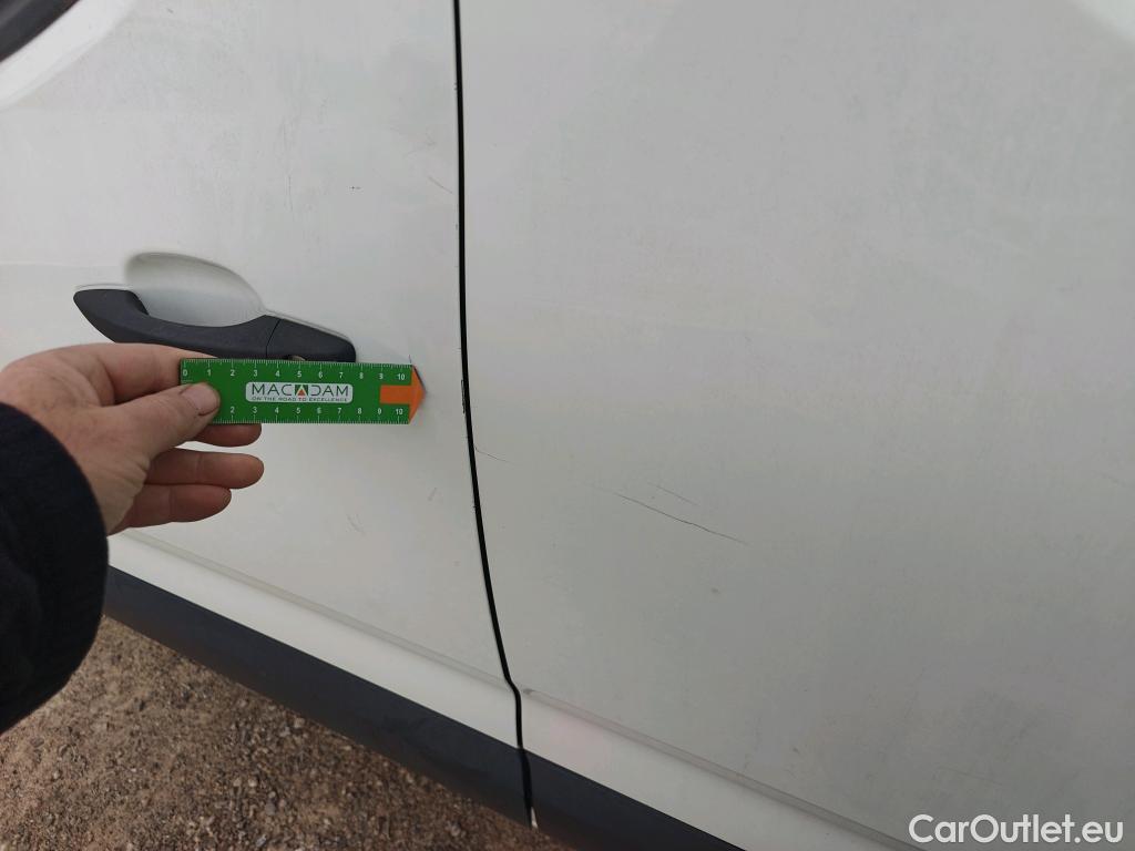  Peugeot  Partner PEUGEOT  / 2018 / 3P / furgón derivado de turismo Pro Standard 600kg BlueHDi 73kW (AC) #13