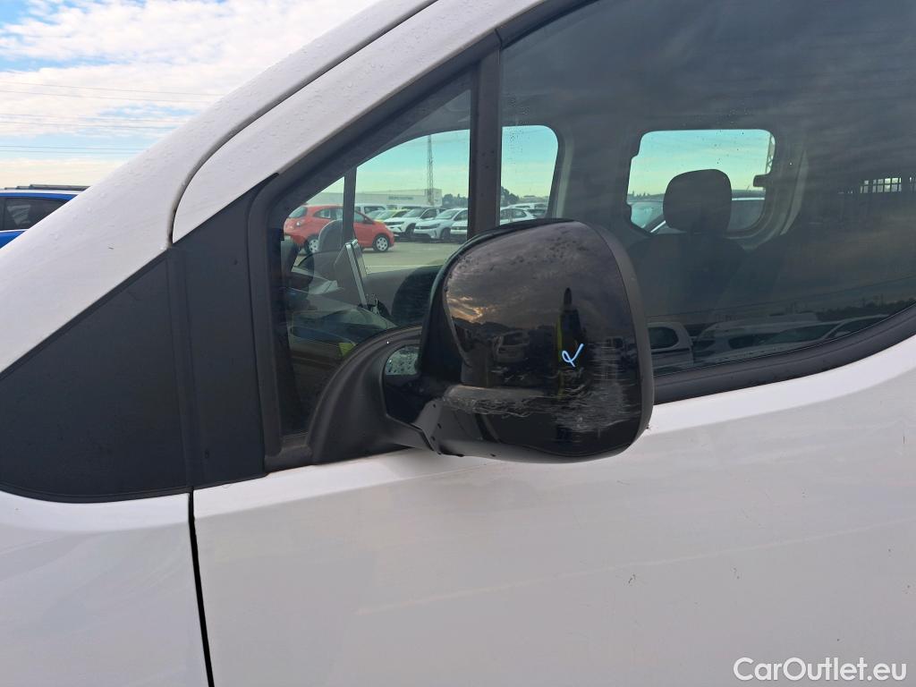  Peugeot  RIFTER PEUGEOT  / 2018 / 5P / combi Active Pack Busin. Standard BlueHDi 73kW #48