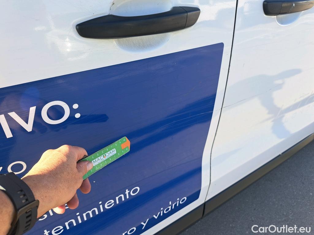  Citroen  Jumpy CITROEN  / 2016 / 4P / combi Combi Talla XL BlueHDi 120 S&S Confort #19