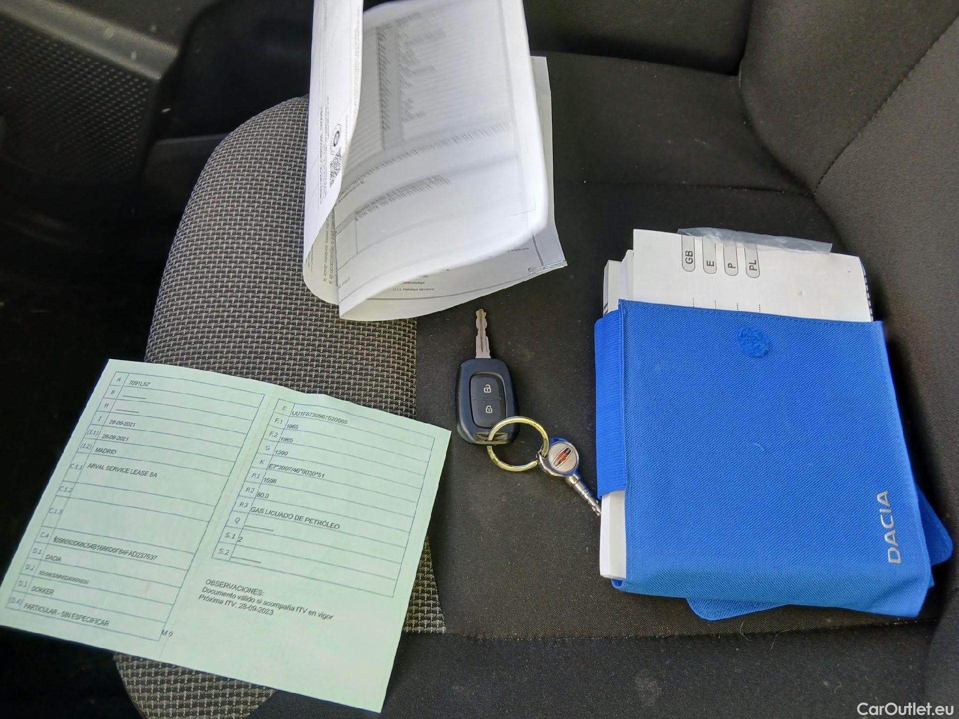  Dacia  Dokker DACIA  / 2013 / 4P / furgón derivado de turismo Van Essential 1.6 80kW (110CV) ECO-G #1